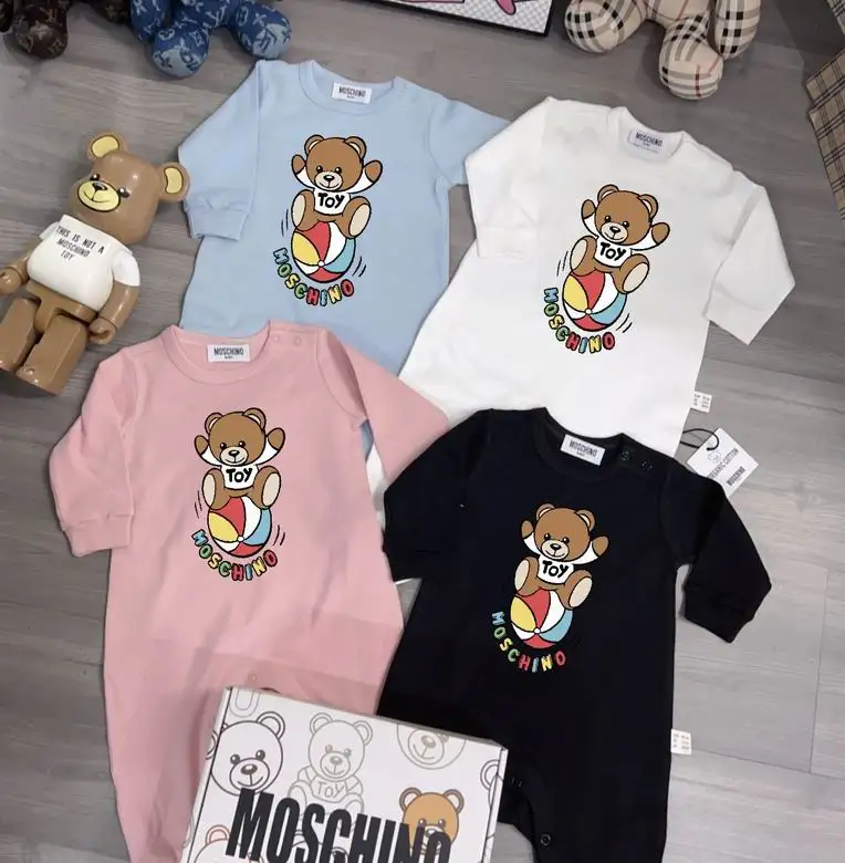 Moschino sz59 66 73 80 85 90 25